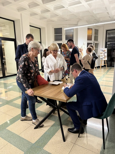 Spotkanie wokół książki "Wyjść poza schemat"