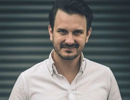 „Fotograf prezydenta”. Fascynująca opowieść Jakuba Szymczuka, wieloletniego pracownika „Gościa”