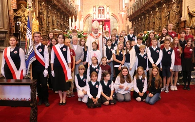 "Macie szansę zmieniać ten świat". Szkoły katolickie zainaugurowały nowy rok szkolny