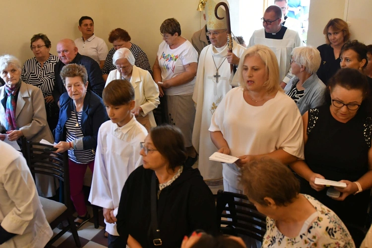 Biskup poświęcił kapilicę w Ciepielowie k. Nowej Soli