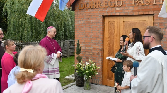 Biskup poświęcił kapilicę w Ciepielowie k. Nowej Soli