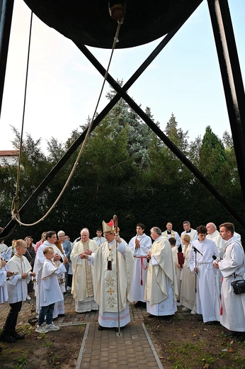 Dzwon "Soli Deo Gloria" znów bije