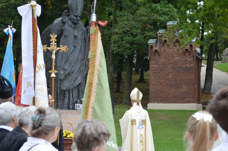 Odpust w Piekarach Śląskich - poświęcenie kaplic
