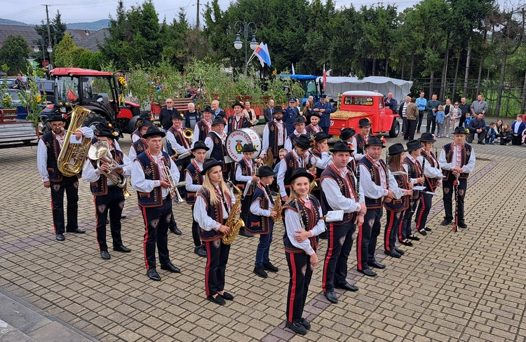 Łososina Dolna. 700-lecie parafii