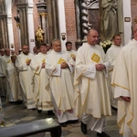 Początek plenarnych obrad synodu archidiecezji wrocławskiej