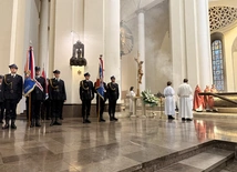 Bp Szkudło: Krzyż w sercu człowieka zawsze jest kluczem do wolności 