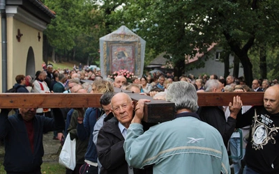 Rodziny na kalwaryjskich dróżkach