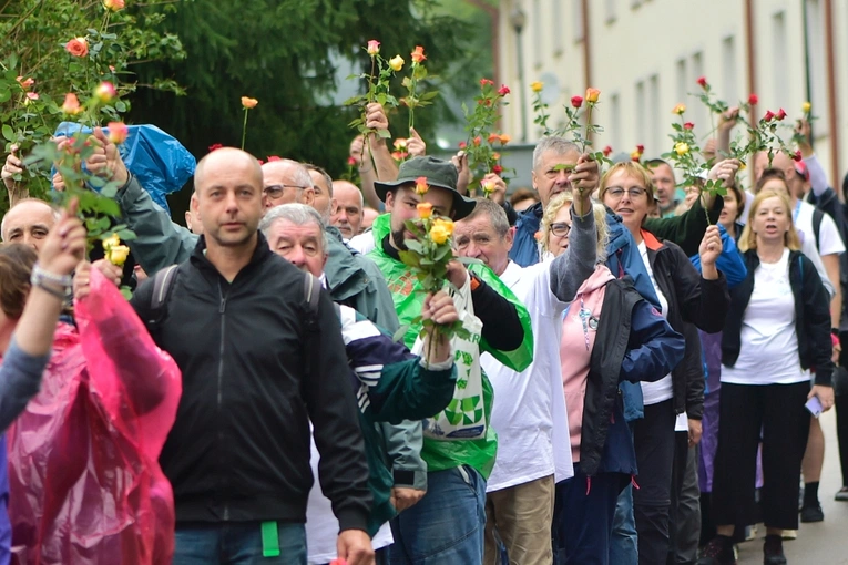 Pielgrzymki piesze do Gietrzwałdu