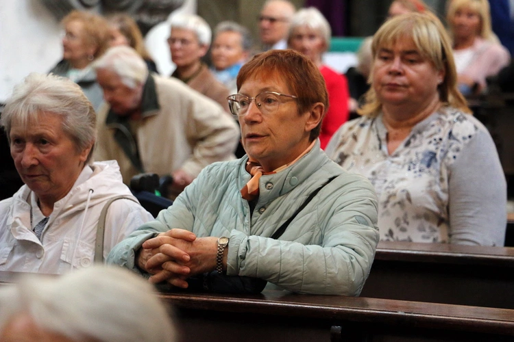 Procesja z relikwiami św. Doroty i św. Stanisława we Wrocławiu 2025
