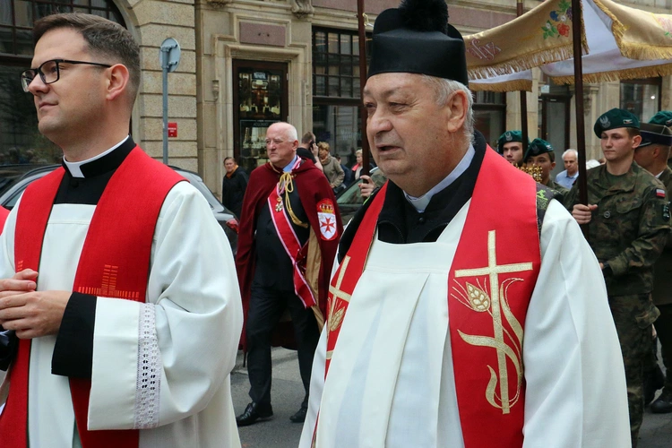 Procesja z relikwiami św. Doroty i św. Stanisława we Wrocławiu 2025