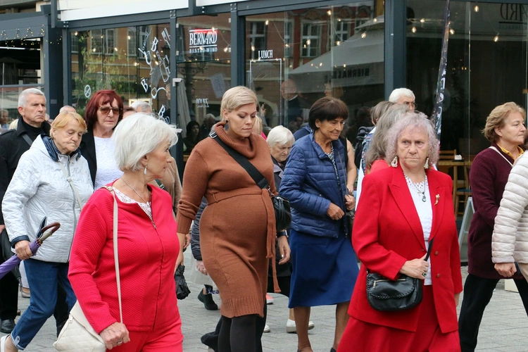 Procesja z relikwiami św. Doroty i św. Stanisława we Wrocławiu 2025