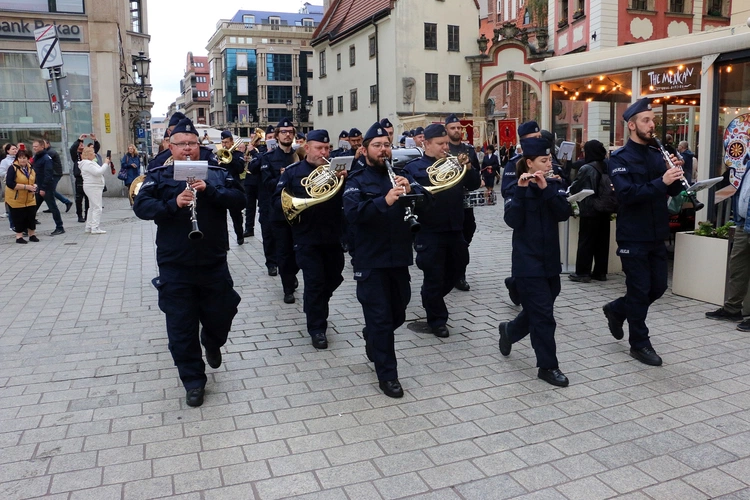 Procesja z relikwiami św. Doroty i św. Stanisława we Wrocławiu 2025