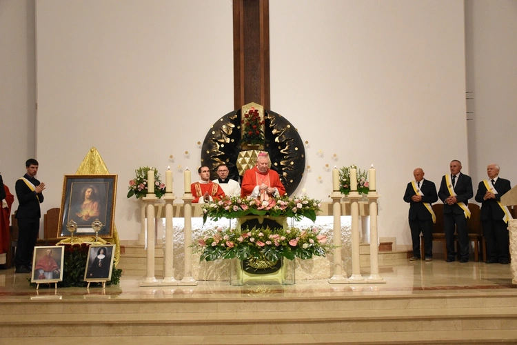 Eucharystia pod przewodnictwem bp. Szlachetki