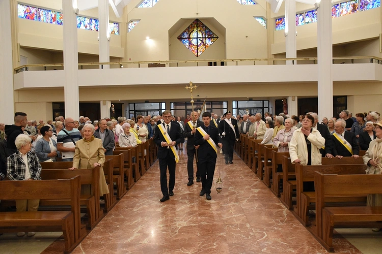 Eucharystia pod przewodnictwem bp. Szlachetki