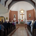 Od 60 lat pełni służbę przy ołtarzu