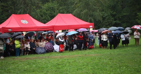 Obchody 50. rocznicy koronacji obrazu Matki Bożej Głogowieckiej