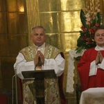 Spoglądając na krzyż