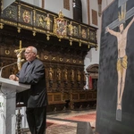 Ks. Waldemar Chrostowski o krzyżu w Starym i Nowym Testamencie