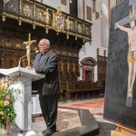Ks. Waldemar Chrostowski o krzyżu w Starym i Nowym Testamencie