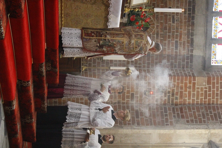 Uroczystość Podwyższenia Krzyża Świętego w Duszpasterstwie Wiernych Tradycji Łacińskiej