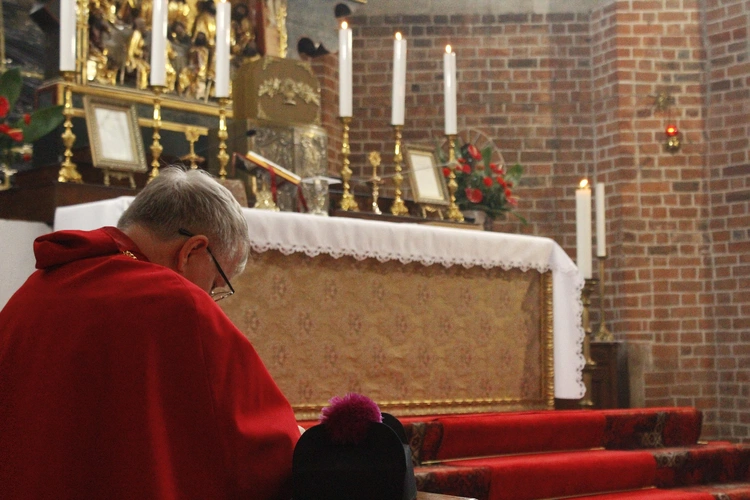Uroczystość Podwyższenia Krzyża Świętego w Duszpasterstwie Wiernych Tradycji Łacińskiej