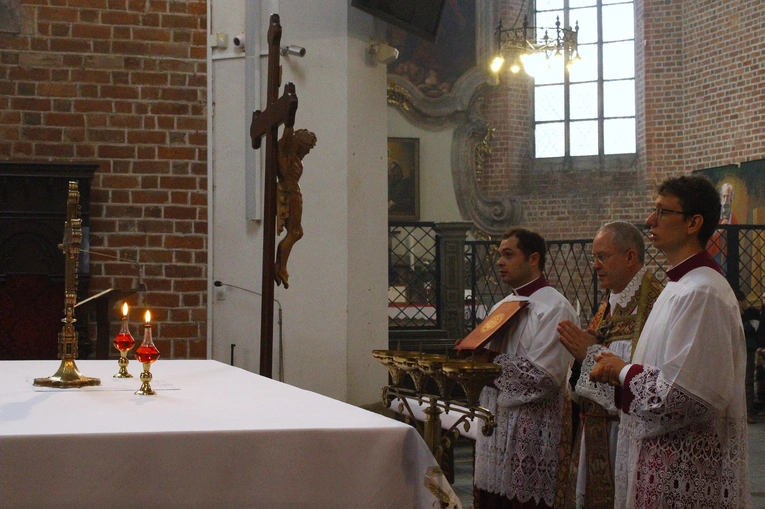 Uroczystość Podwyższenia Krzyża Świętego w Duszpasterstwie Wiernych Tradycji Łacińskiej