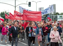 Słupszczanie wyznali wiarę na ulicach swojego miasta.