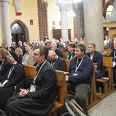 Czas modlitwy i rozmowy, słuchania i ciszy.