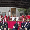 Uroczystej sumie odpustowej przewodniczył nuncjusz apostolski w Polsce.