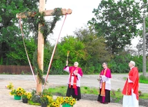 Żytowo. Poświęcenie przydrożnego krzyża