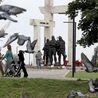 Pomnik k. „Bohaterów specjalnej operacji wojskowej” autorstwa Meirama Baimukhanova w m. Kudrowo pod Sankt Petersburgiem
