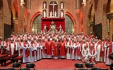 Kapelani Straży Pożarnej z całej Polski modlą się na rekolekcjach we Wrocławiu