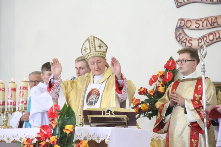 Wmurowanie kamienia węgielnego w Czarnym Potoku