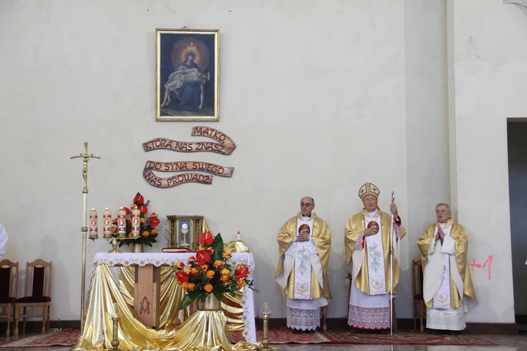 Wmurowanie kamienia węgielnego w Czarnym Potoku