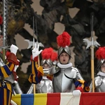 Gwardia Szwajcarska przygotowuje się do przysięgi nowych rekrutów