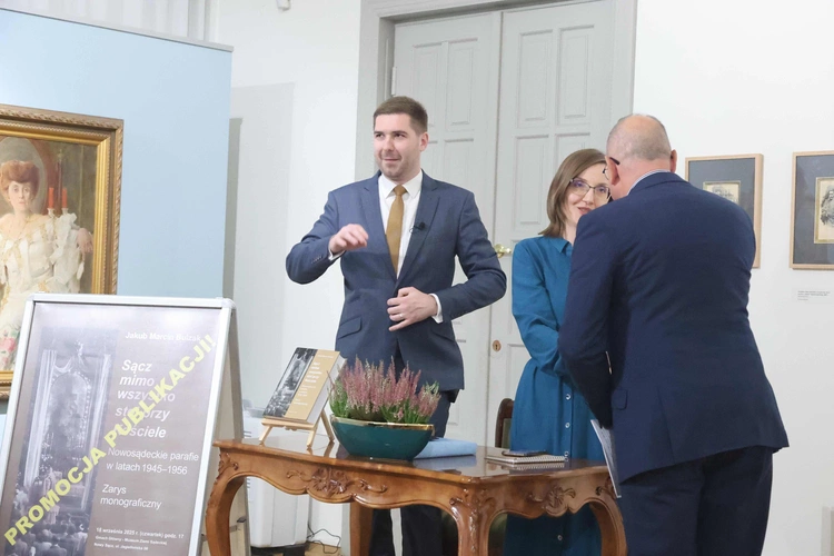 Promocja książki dr Jakuba Bulzaka