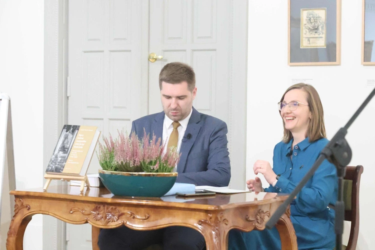 Promocja książki dr Jakuba Bulzaka