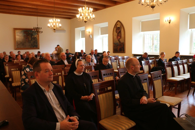 Płock. Ogólnopolska konferencja o dziejach diecezji płockiej