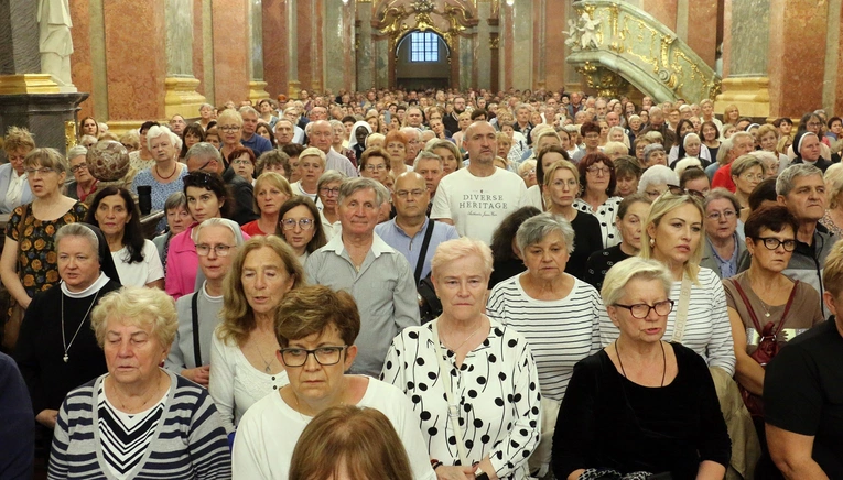 Abp Kupny na Jasnej Górze: Stańmy się jak dzieci, które prowadzi Matka Boża