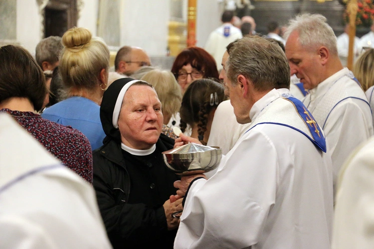 Pielgrzymka wiernych i duchowieństwa archidiecezji wrocławskiej na Jasną Górę