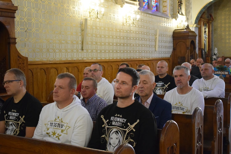 Mężczyźni u św. Józefa