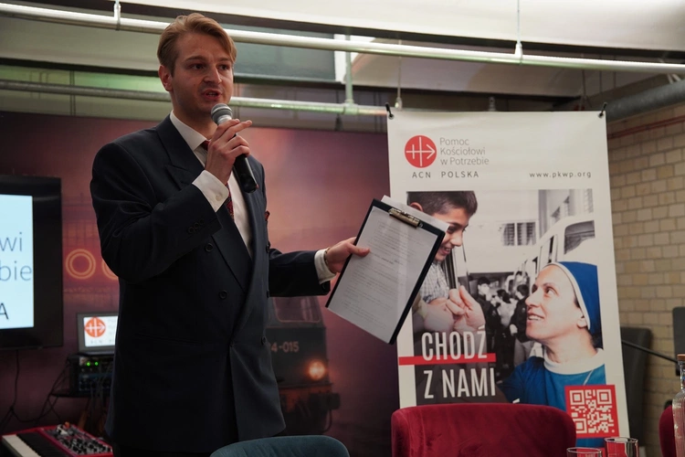 Światło nadziei dla Gazy - spotkanie na Dworcu Głównym PKP we Wrocławiu