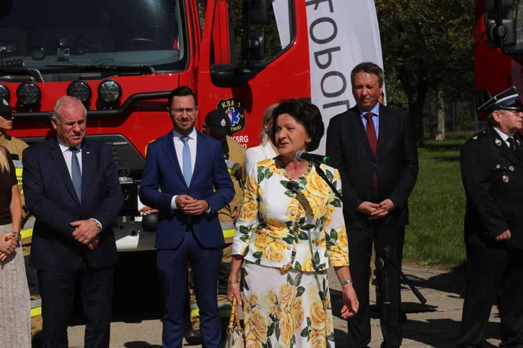 Małopolscy strażacy otrzymali nowe wozy