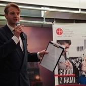 Solidarność i modlitwa o pokój. Niecodzienne spotkania na Dworcu Głównym PKP we Wrocławiu