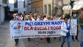 Modlitwa w ważnych intencjach i konkretne świadectwo na ulicach Zielonej Góry