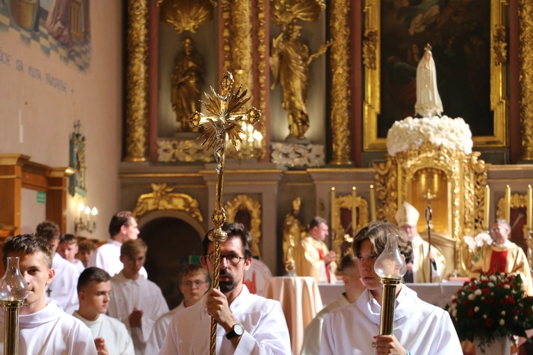 Pielgrzymka młodzieży do Przasnysza i Rostkowa 2025