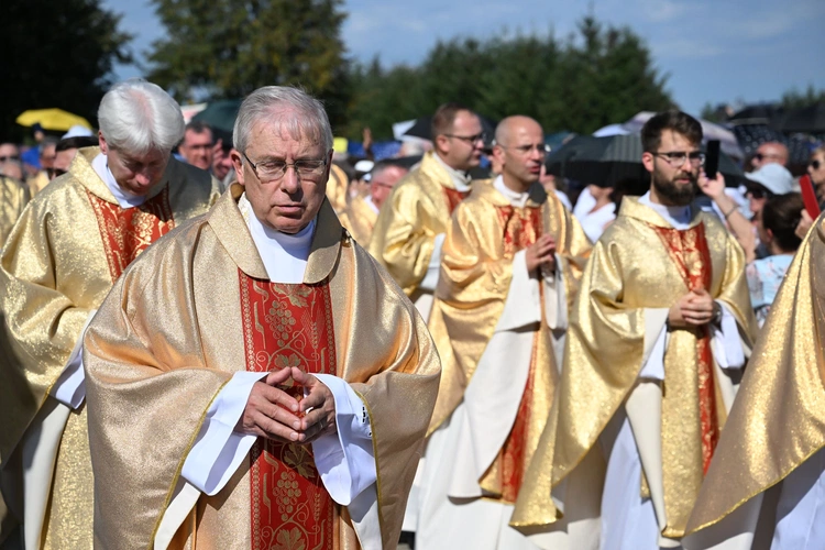 Główne uroczystości w Skrzatuszu