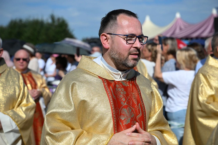 Główne uroczystości w Skrzatuszu