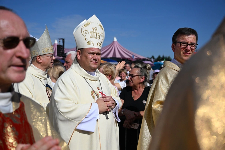 Główne uroczystości w Skrzatuszu