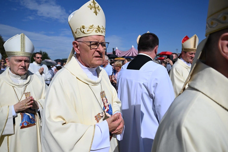 Główne uroczystości w Skrzatuszu
